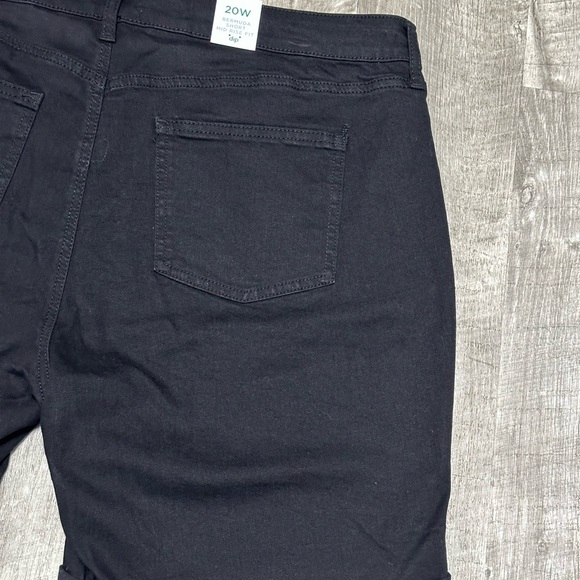 Women’s Dip 20W 2X Black Denim Jeans Bermuda Shorts Rolled Hem Stretch Mid Rise - Picture 8 of 11